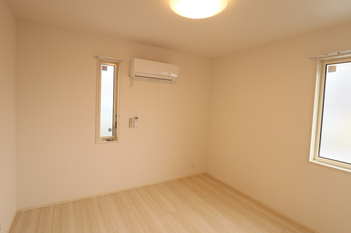 ��ʌ��z�J�s���C�N�^�E���U���ڂ̃A�p�[�g�̂��̑������E�X�y�[�X