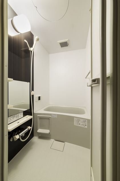 ��ʌ��������܎s�΋�����U���ڂ̃A�p�[�g�̃o�X