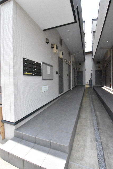 ��ʌ��������܎s�΋�����U���ڂ̃A�p�[�g�̃G���g�����X