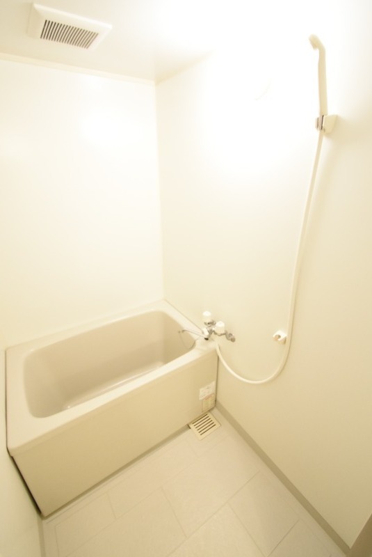 ��ʌ��������܎s�������a�c���P���ڂ̃A�p�[�g�̃o�X