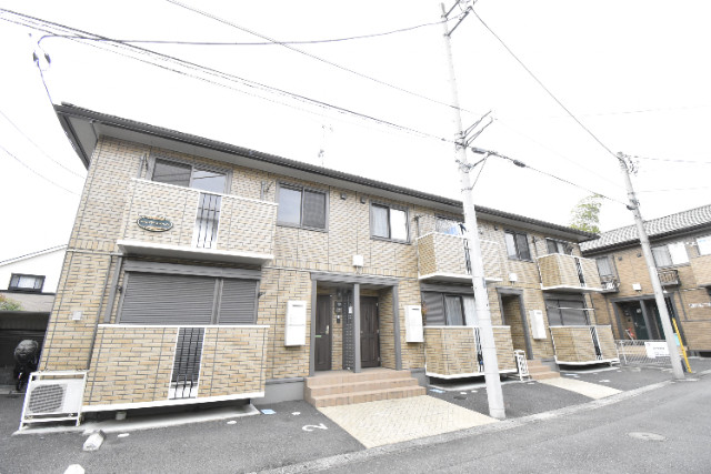 ��ʌ��������܎s�k����i���Q���ڂ̃e���X�n�E�X�̌����O��