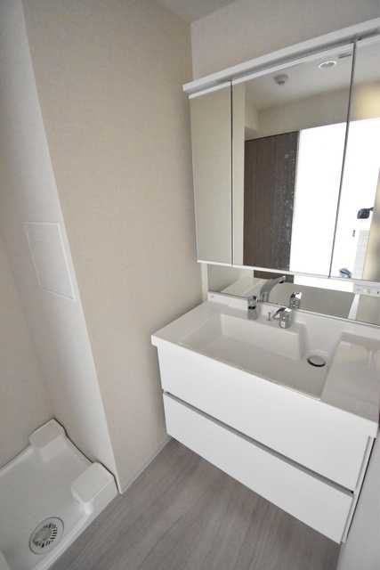 ��ʌ��������܎s��{��g�~���Q���ڂ̃}���V�����̐��ʏ�