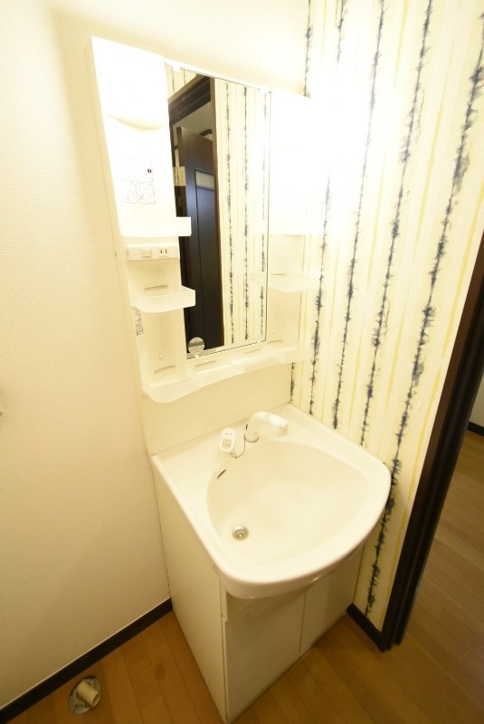 ��ʌ��������܎s�������a�c���P���ڂ̃A�p�[�g�̐��ʏ�