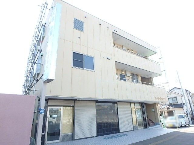 ��ʌ��������܎s��{����ؒ��S����537-1�̃}���V�����̌����O��