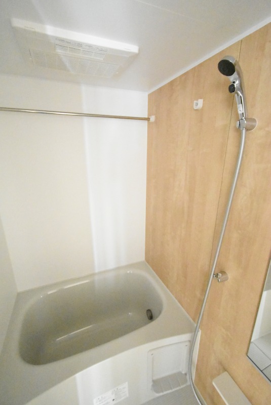 ��ʌ��������܎s������t���Q���ڂ̃A�p�[�g�̃o�X