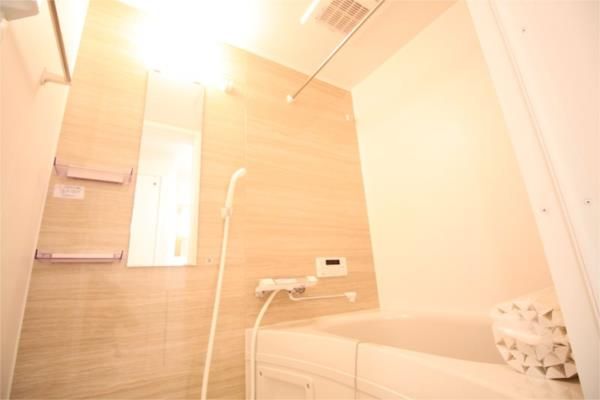 ��ʌ��������܎s�Y�a��O�n�R���ڂ̃A�p�[�g�̃o�X