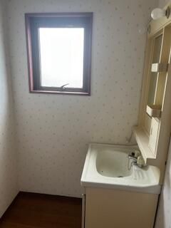 ��ʌ������s���V���ڂ̃A�p�[�g�̐��ʏ�