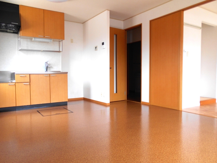 ��ʌ��z�J�s�����P���ڂ̃A�p�[�g�̋��ԁE���r���O