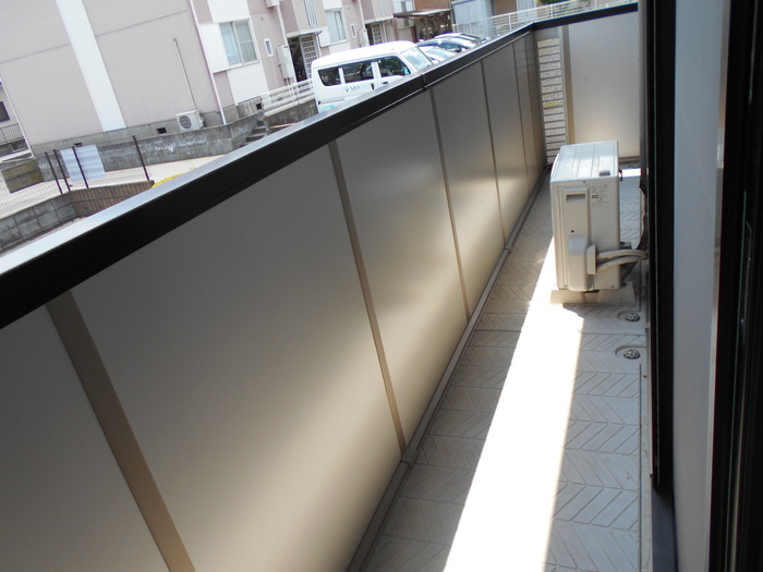 ��ʌ��z�J�s�����P���ڂ̃A�p�[�g�̃o���R�j�[