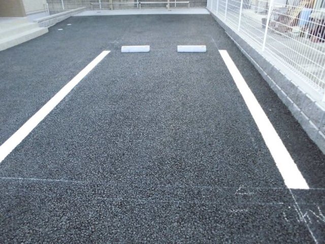 ��ʌ��������܎s�Y�a��؍�Q���ڂ̃A�p�[�g�̒��ԏ�