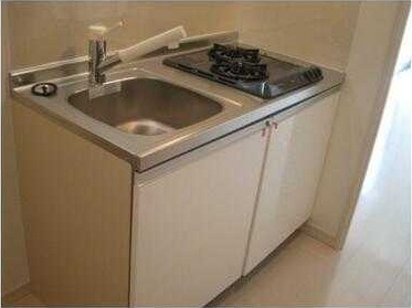 ��ʌ��������܎s��������u�Q���ڂ̃A�p�[�g�̃L�b�`��