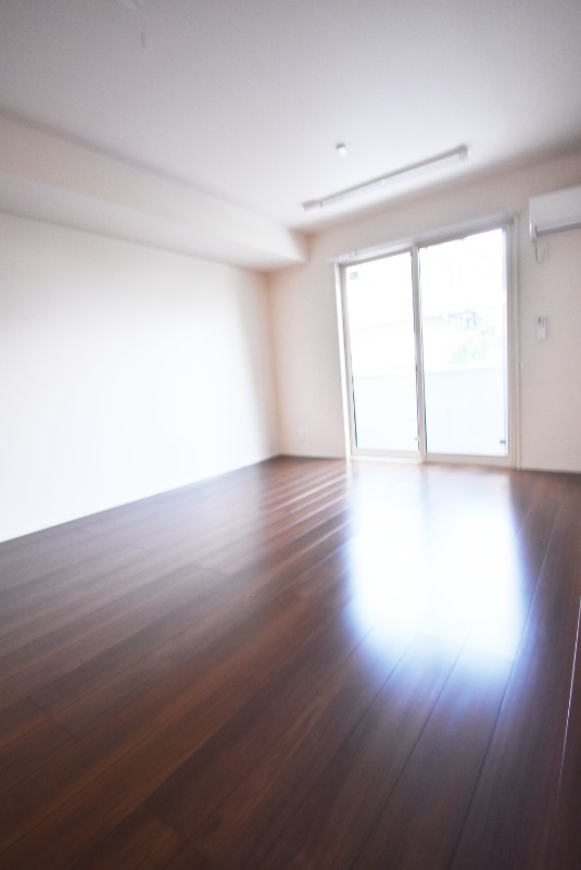 ��ʌ��������܎s�k����i���Q���ڂ̃A�p�[�g�̂��̑������E�X�y�[�X