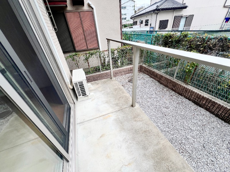 ��ʌ��������܎s��{��O���S���ڂ̃A�p�[�g�̃o���R�j�[