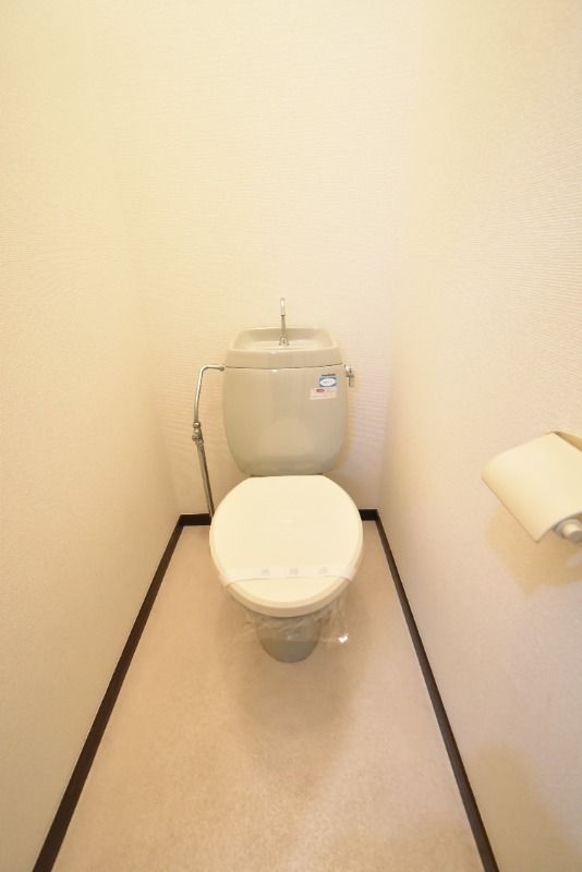 ��ʌ��������܎s�Y�a���ՂU���ڂ̃A�p�[�g�̃g�C��