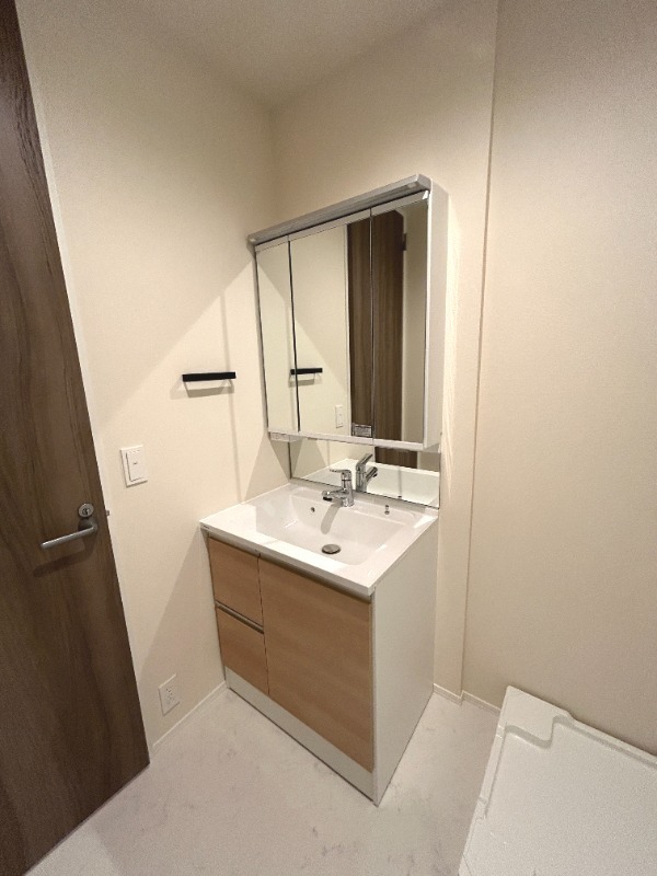 ��ʌ����ʌS�{�㒬�a�˂P���ڂ̃}���V�����̐��ʏ�