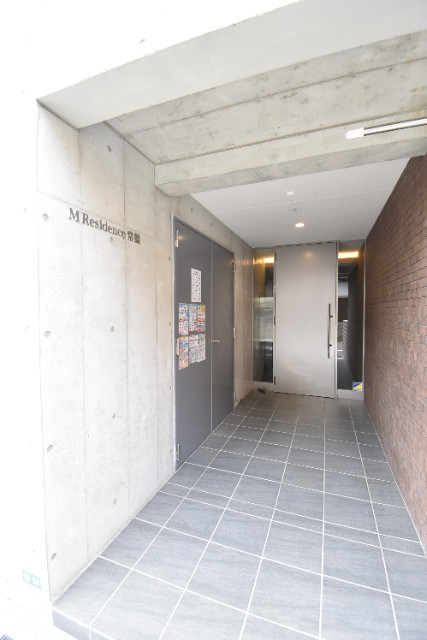 ��ʌ��������܎s�Y�a���ՂX���ڂ̃}���V�����̃G���g�����X