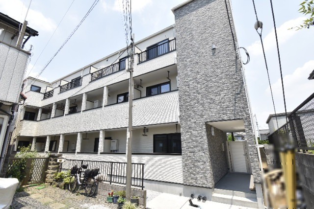 ��ʌ��������܎s��������S����10-10�̃A�p�[�g�̌����O��