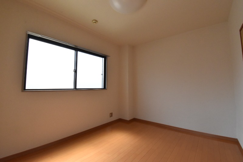 ��ʌ��������܎s�΋擌���R���ڂ̃}���V�����̂��̑������E�X�y�[�X