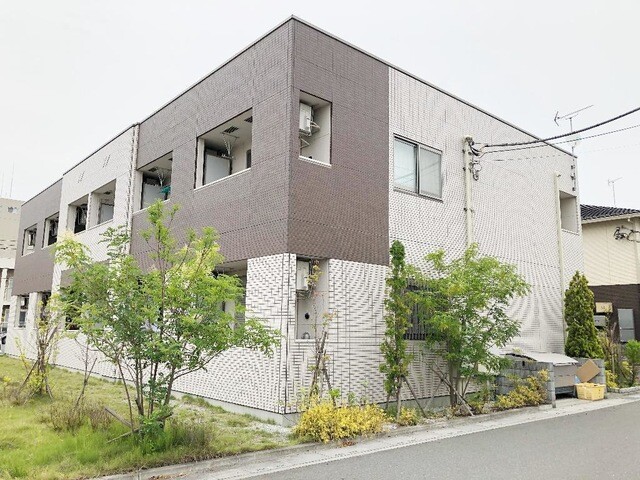 ��ʌ��z�J�s���C�N�^�E���U���ڂ̃A�p�[�g�̂��̑�