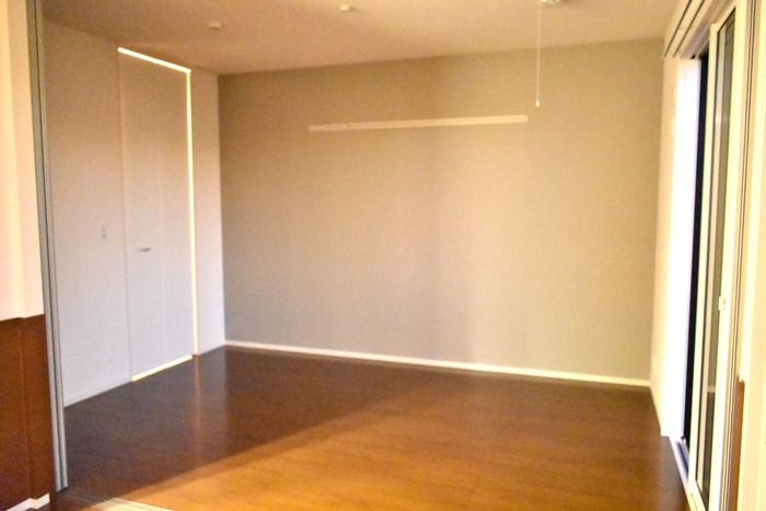 ��ʌ�����s�厚���~�J�̃A�p�[�g�̂��̑������E�X�y�[�X