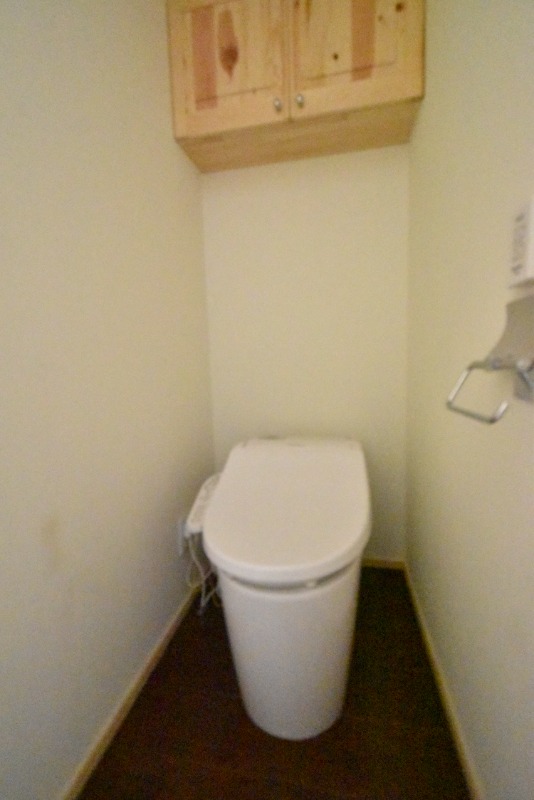 ��ʌ�����s�˒˂R���ڂ̃A�p�[�g�̃g�C��