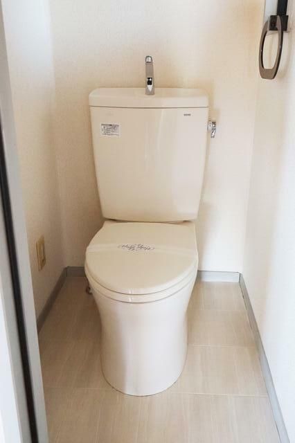 ��ʌ��������܎s��΋搼����Q���ڂ̃A�p�[�g�̃g�C��