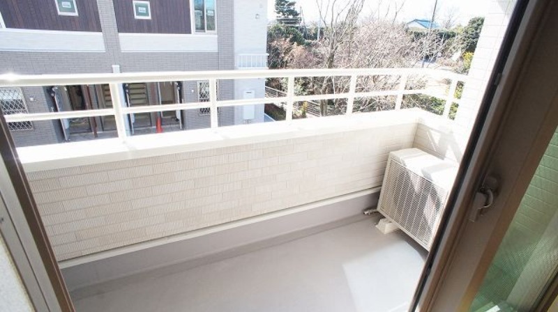 ��ʌ�����s�厚���s���̃A�p�[�g�̃o���R�j�[