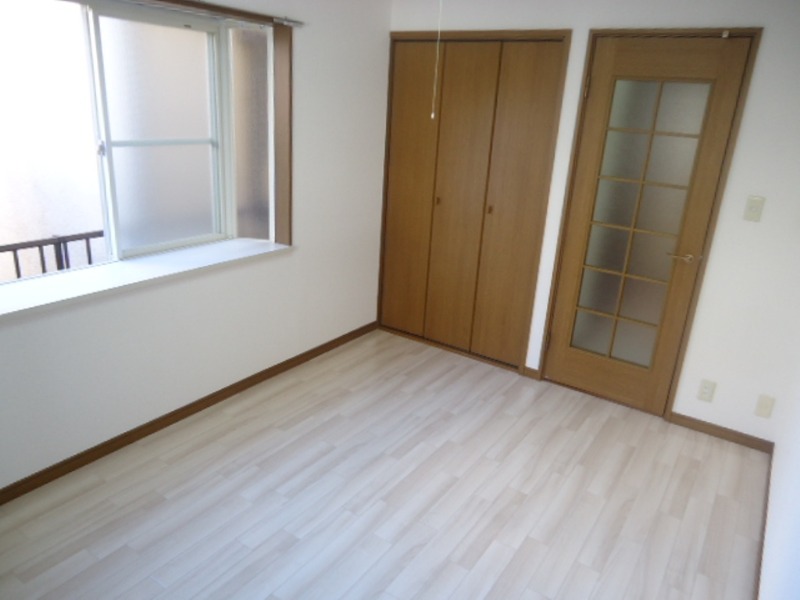 ��ʌ��������܎s��{��V�����P���ڂ̃A�p�[�g�̋��ԁE���r���O