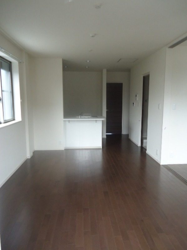 ��ʌ��������܎s���撆���R���ڂ̃}���V�����̋��ԁE���r���O