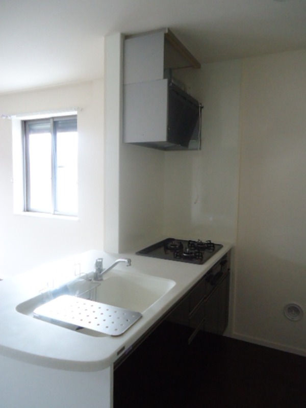 ��ʌ��������܎s���撆���R���ڂ̃}���V�����̃L�b�`��