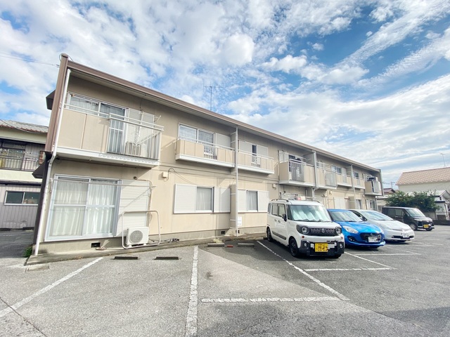 ��ʌ��k�{�s�{�h�W���ڂ̃A�p�[�g�̒��ԏ�