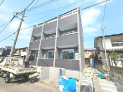 ��ʌ��������܎s�������a�c���Q���ڂ̃A�p�[�g�̌����O��