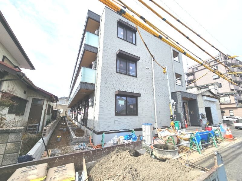 ��ʌ��������܎s�k��y�C���Q���ڂ̃A�p�[�g�̌����O��