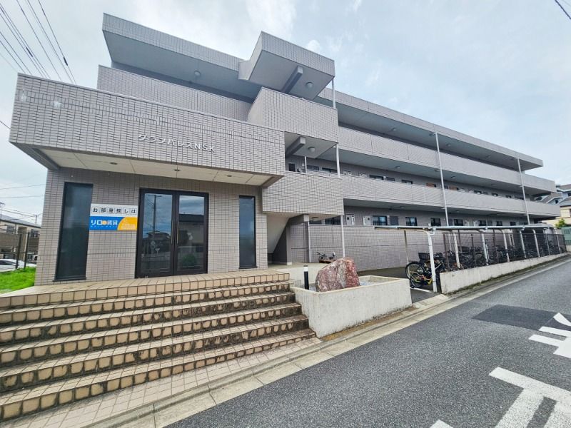 ��ʌ��������܎s�������˂R���ڂ̃}���V�����̌����O��