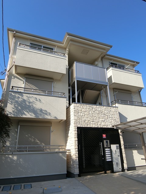 ��ʌ��������܎s�k��听���S����571-2�̃A�p�[�g�̌����O��