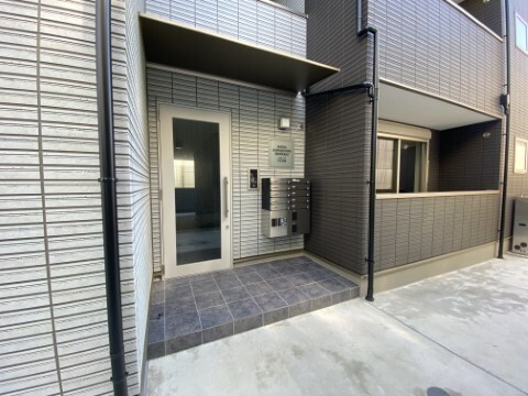 ��ʌ�����s�V�䒬�̃A�p�[�g�̃G���g�����X