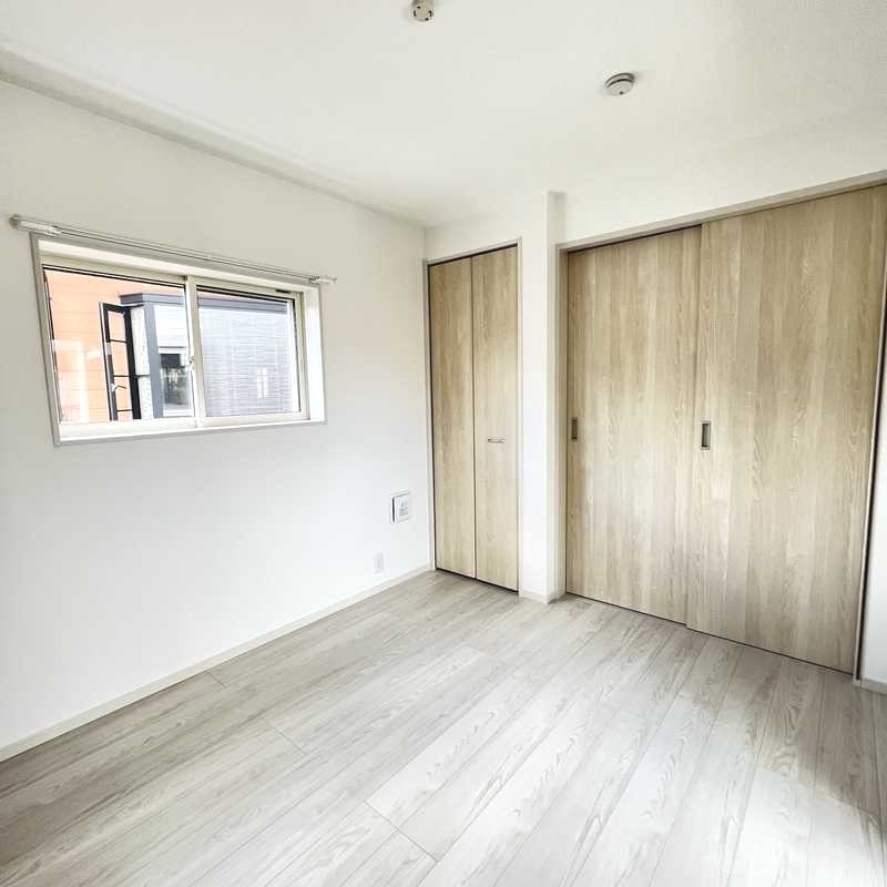 ��ʌ��������܎s������x�蒬�̃A�p�[�g�̋����E���r���O