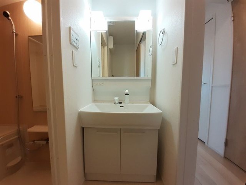 ��ʌ��������܎s��΋搼���R���ڂ̃A�p�[�g�̐��ʏ�