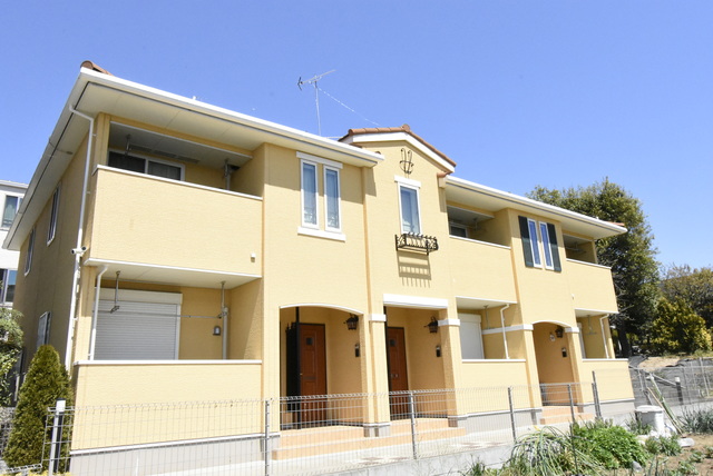 ��ʌ��������܎s��{��O���S����700-7�̃A�p�[�g�̌����O��