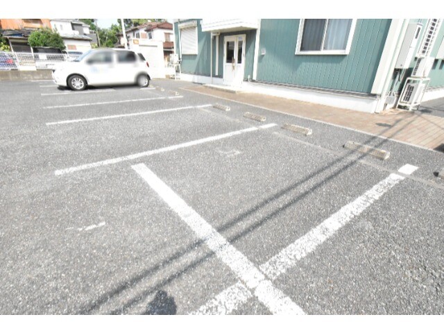 ��ʌ��������܎s�΋�厚�����̃A�p�[�g�̒��ԏ�