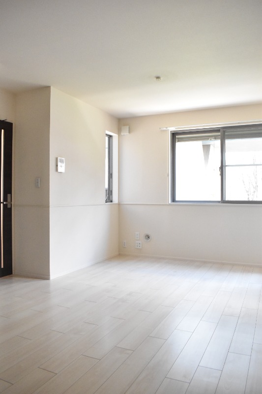 ��ʌ��������܎s��������u�Q���ڂ̃}���V�����̋����E���r���O