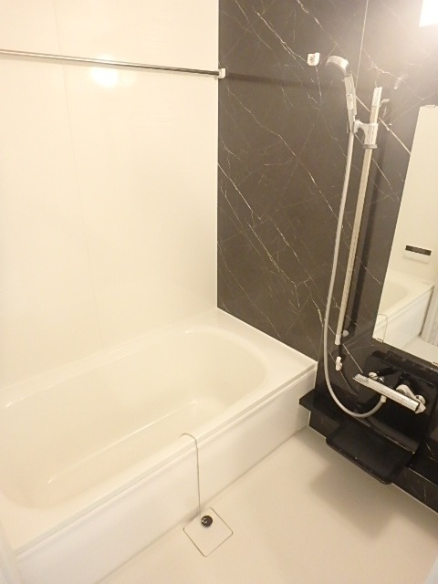 ��ʌ�����s�厚���s�̃A�p�[�g�̃o�X