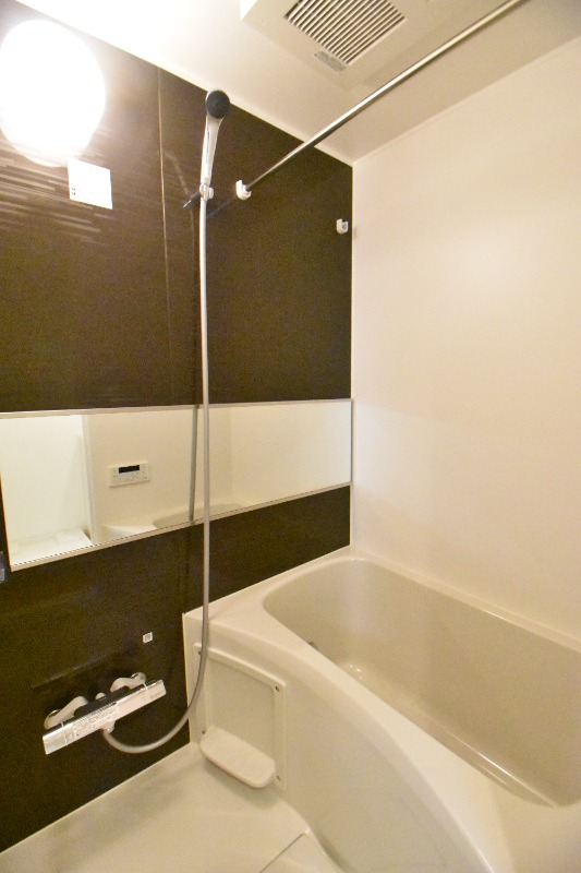 ��ʌ��������܎s��΋搼���R���ڂ̃A�p�[�g�̃o�X