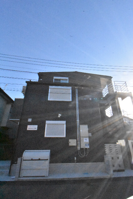 ��ʌ��������܎s��΋搼���R���ڂ̃A�p�[�g�̌����O��