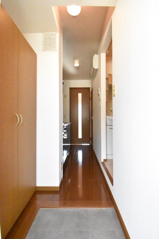 ��ʌ�����s�˒˂P���ڂ̃A�p�[�g�̌���