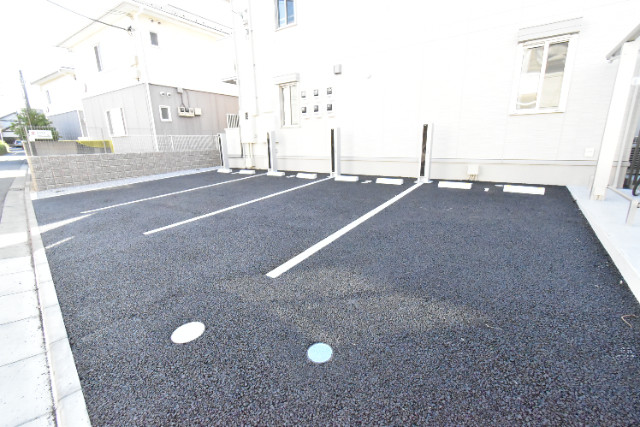 ��ʌ��������܎s�΋�厚�����̃A�p�[�g�̒��ԏ�