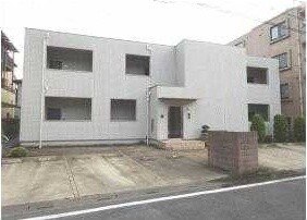 ��ʌ�����s�݉ƒ�28-11�̃A�p�[�g�̌����O��