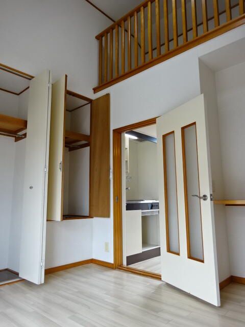 ��ʌ��������܎s������ۃ��蒬�̃A�p�[�g�̋��ԁE���r���O