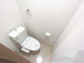 ��ʌ�����s�݉ƒ��̃A�p�[�g�̃g�C��