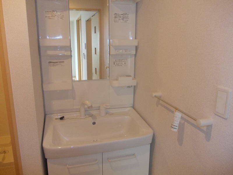 ��ʌ��z�J�s���C�N�^�E���Q���ڂ̃A�p�[�g�̐��ʏ�